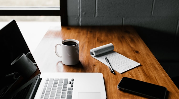 WhatsApp Store for Freelancers: Pre-Qualify Clients Before the First Message